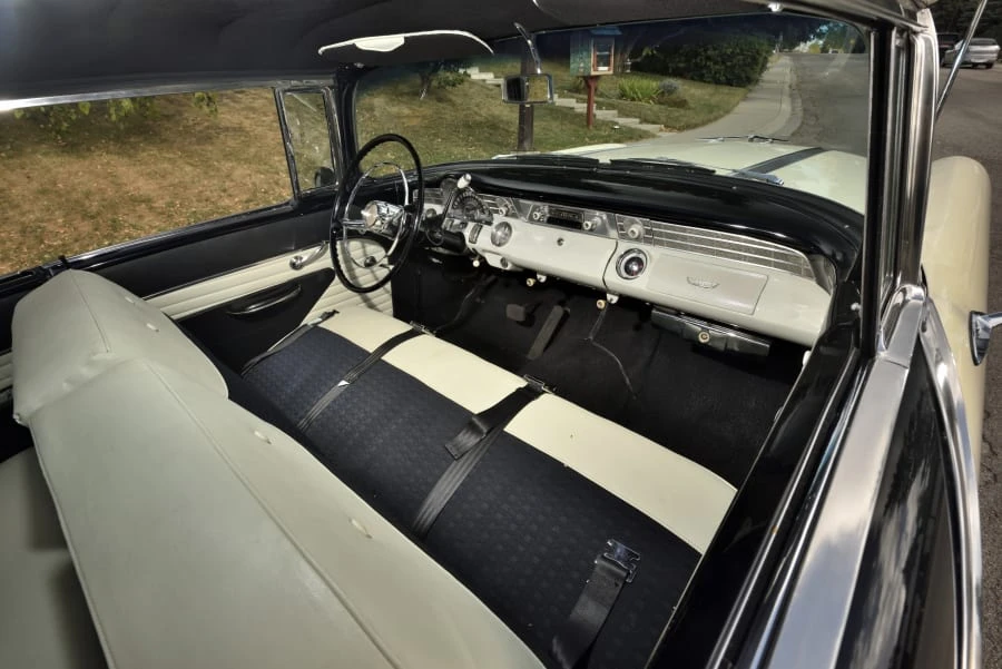 1956 Pontiac Chieftain - Image 20 of 31