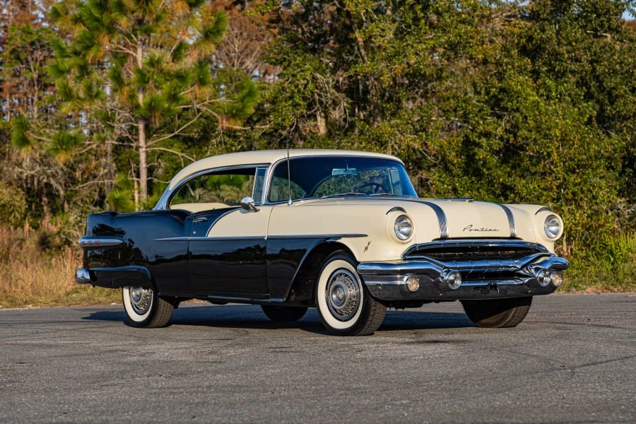 1956 Pontiac Chieftain - Image 6 of 31
