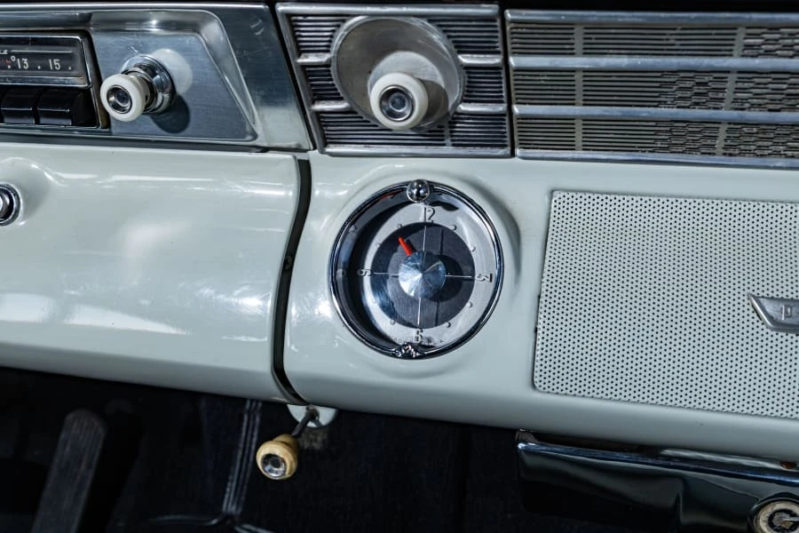 1956 Pontiac Chieftain - Image 26 of 31
