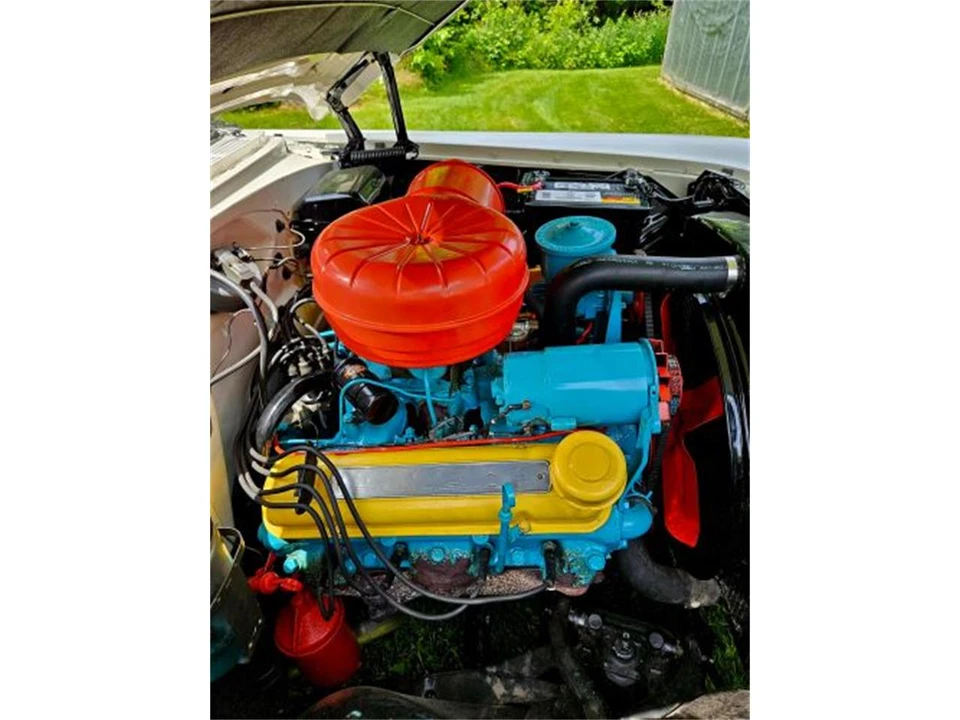 1956 Pontiac Chieftain - Image 5 of 11