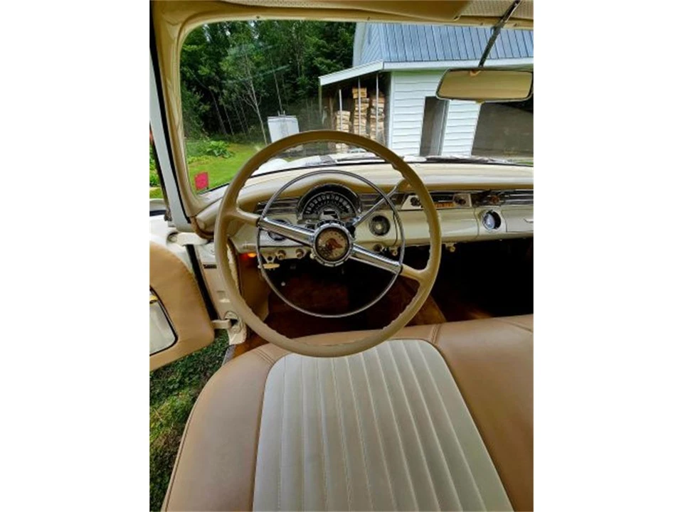 1956 Pontiac Chieftain - Image 8 of 11