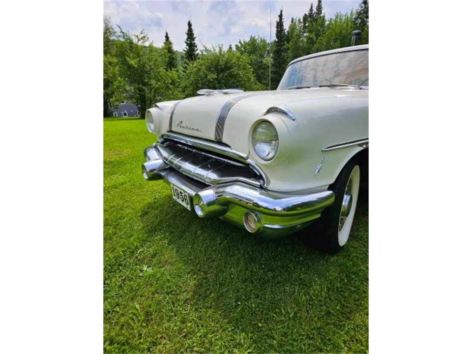 1956 Pontiac Chieftain - Image 10 of 11