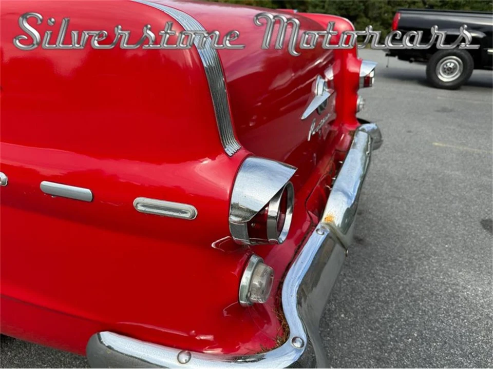 1956 Pontiac Chieftain - Image 22 of 31