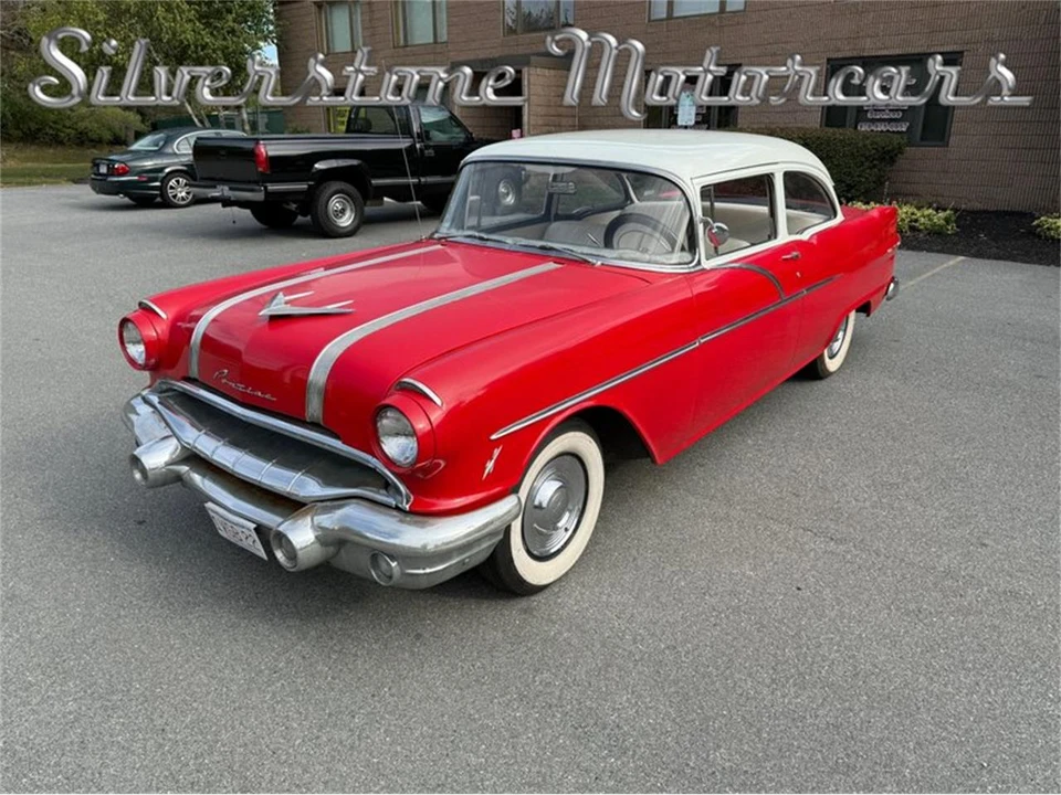 1956 Pontiac Chieftain - Image 10 of 31