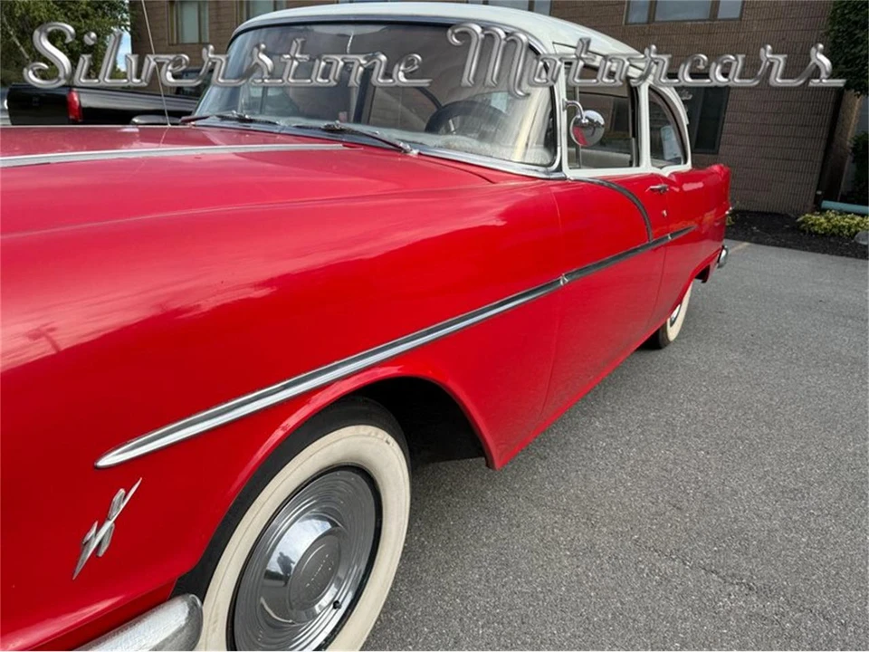 1956 Pontiac Chieftain - Image 11 of 31
