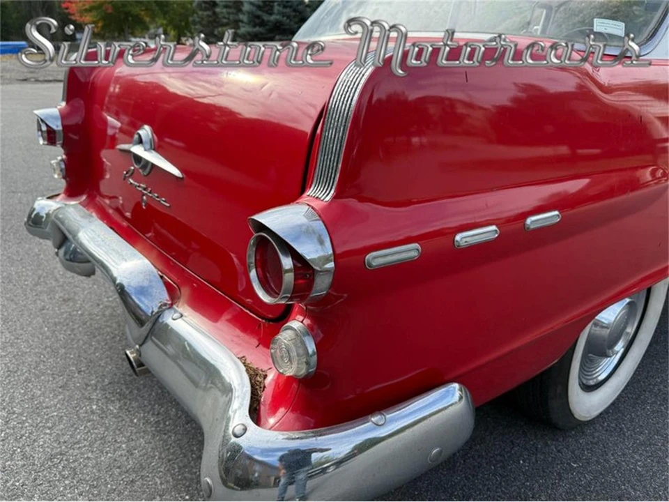 1956 Pontiac Chieftain - Image 20 of 31