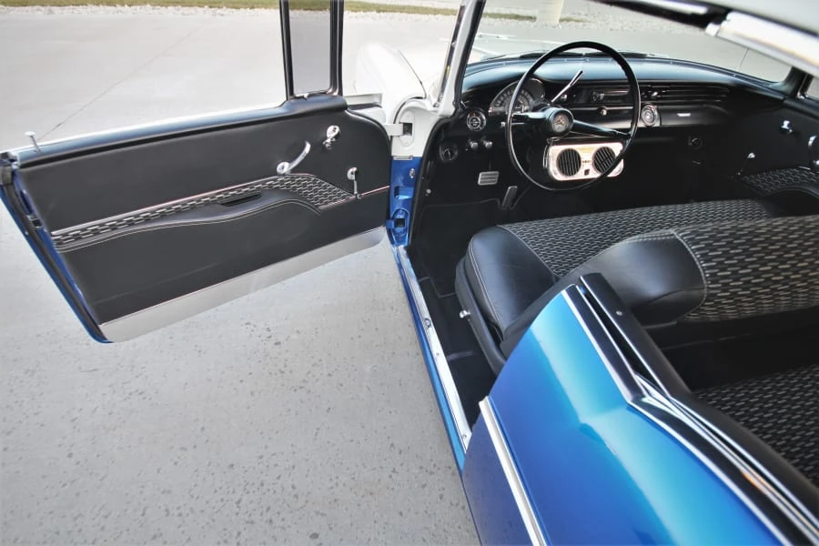 1956 Pontiac Chieftain - Image 10 of 23