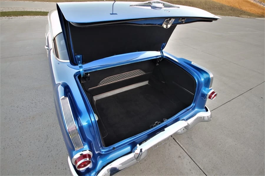 1956 Pontiac Chieftain - Image 22 of 23