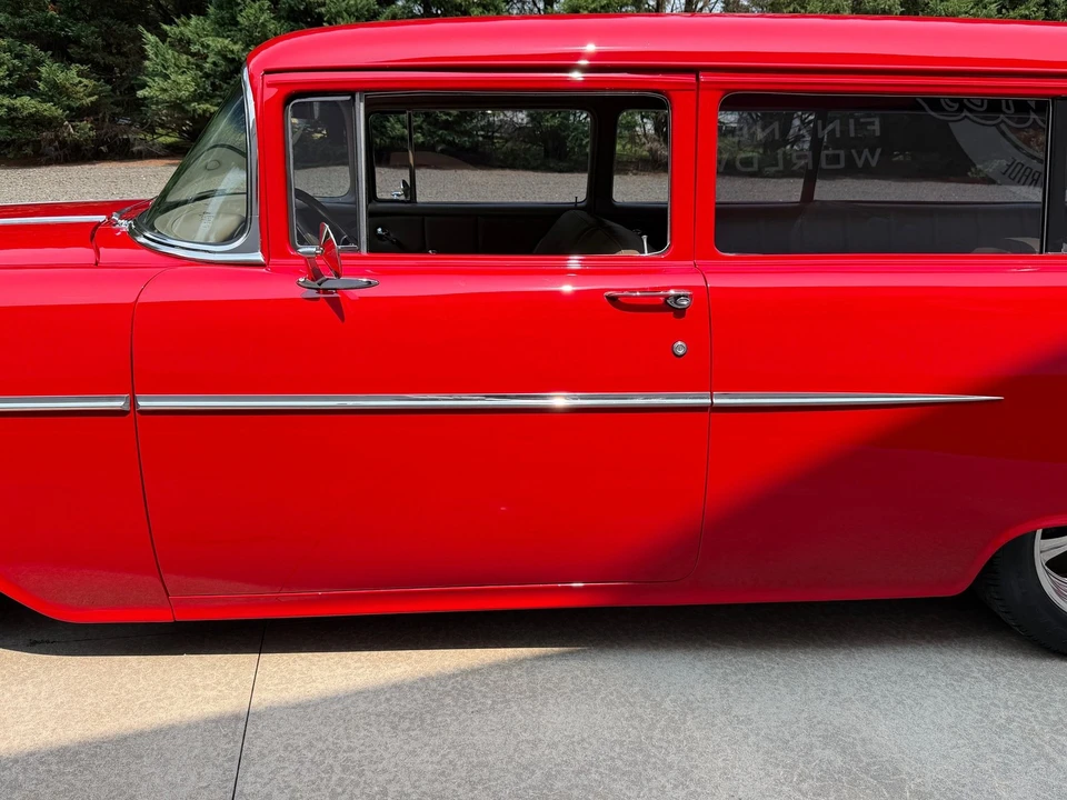 1956 Pontiac Chieftain - Image 23 of 31