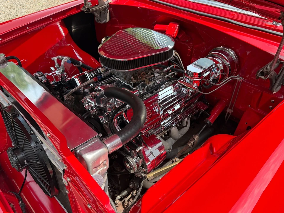 1956 Pontiac Chieftain - Image 9 of 31