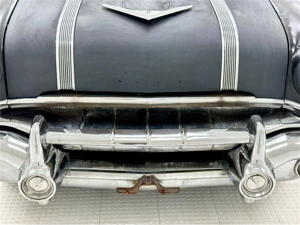 1956 Pontiac Chieftain - Image 9 of 31