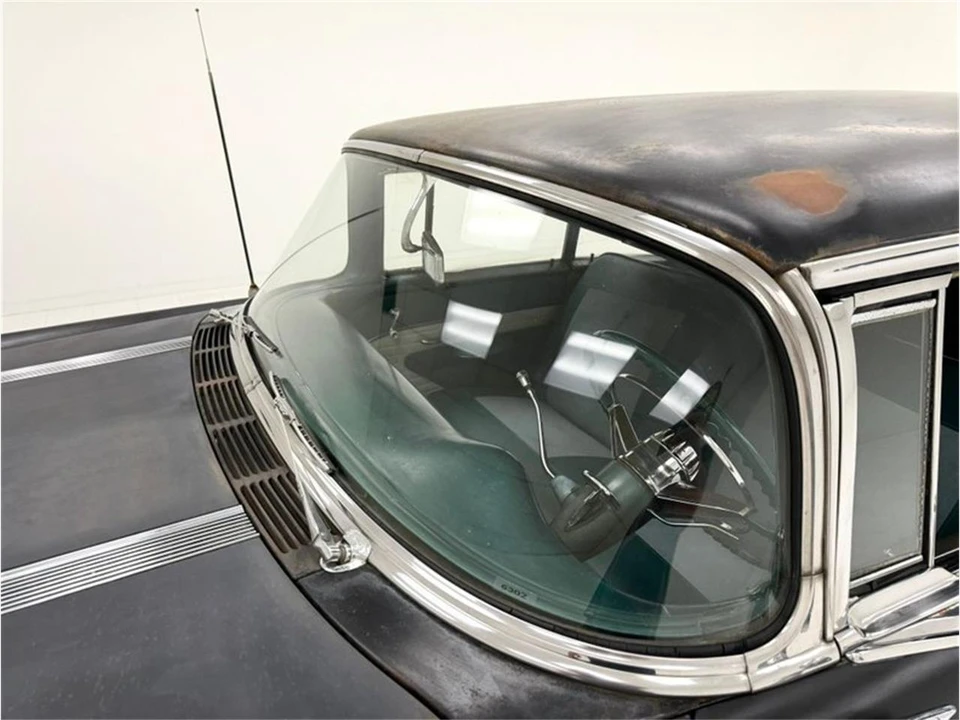 1956 Pontiac Chieftain - Image 13 of 31