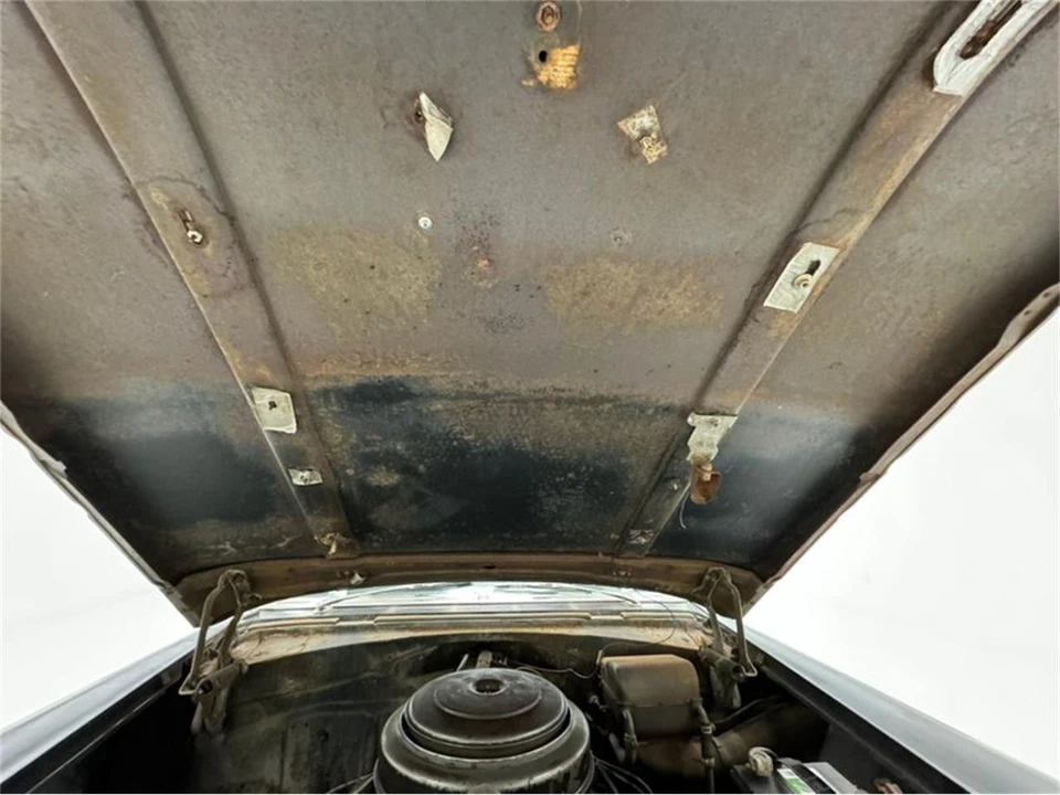 1956 Pontiac Chieftain - Image 28 of 31
