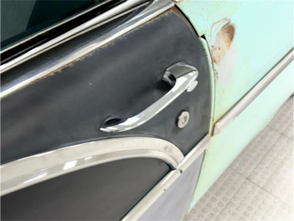 1956 Pontiac Chieftain - Image 16 of 31