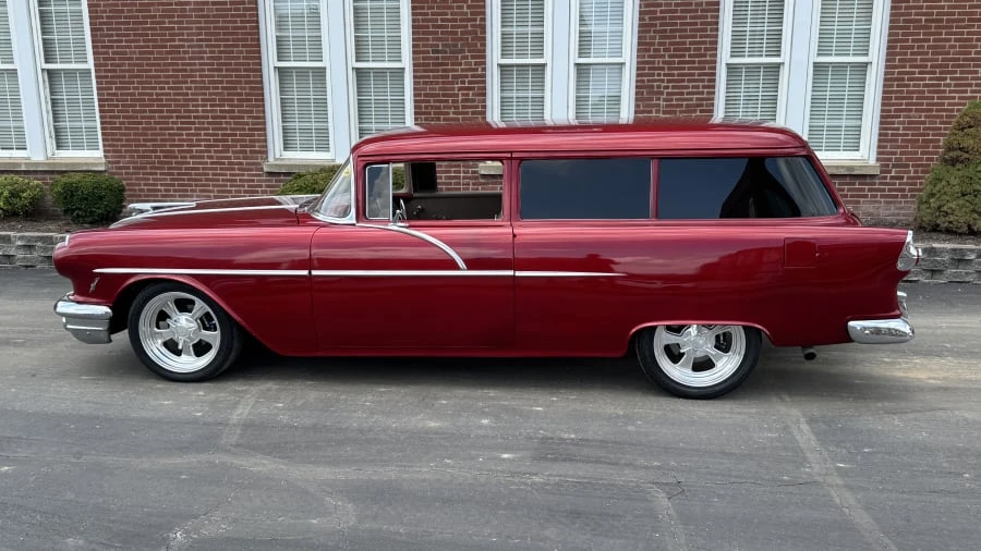 1956 Pontiac Chieftain - Image 2 of 11