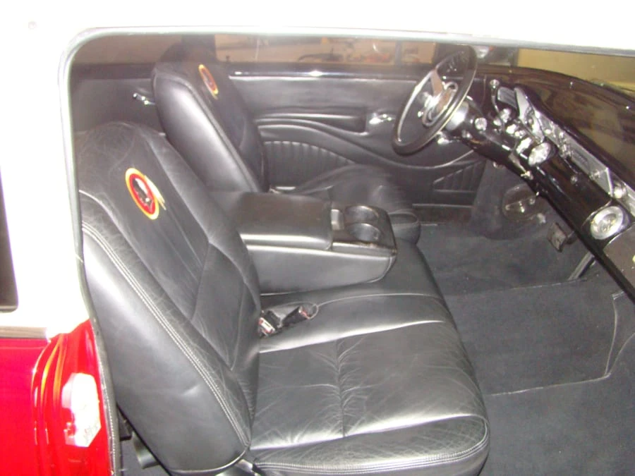 1956 Pontiac Chieftain - Image 10 of 31