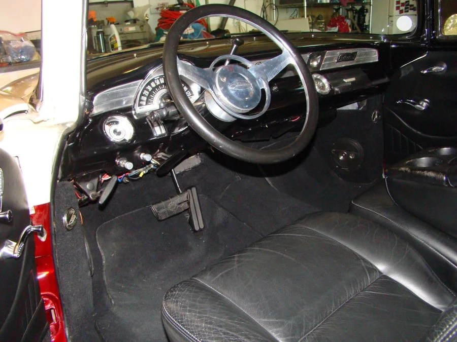 1956 Pontiac Chieftain - Image 19 of 31