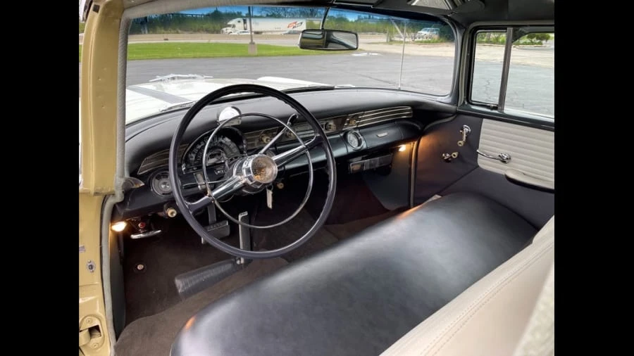 1956 Pontiac Chieftain - Image 3 of 12
