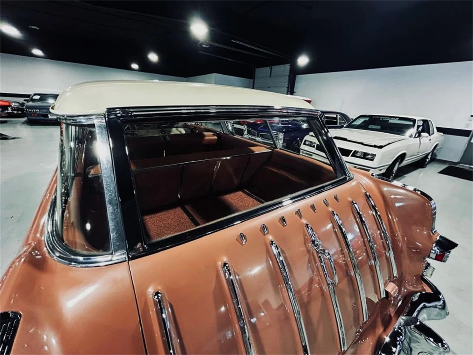 1956 Pontiac Safari - Image 24 of 31