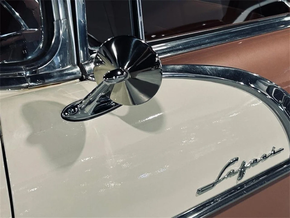 1956 Pontiac Safari - Image 5 of 31