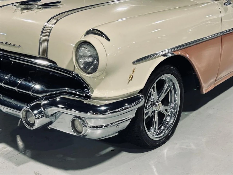 1956 Pontiac Safari - Image 2 of 31