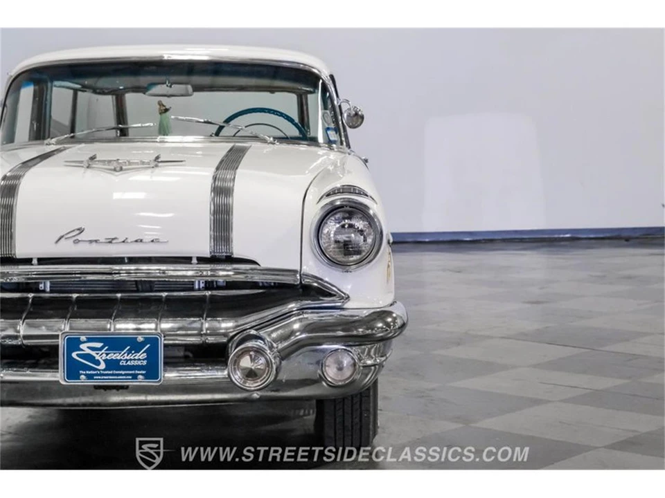 1956 Pontiac Star Chief - Image 19 of 31