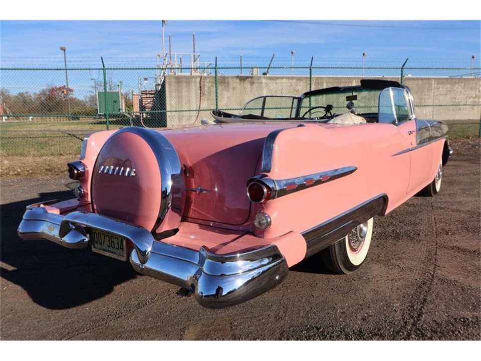 1956 Pontiac Star Chief - Image 4 of 8