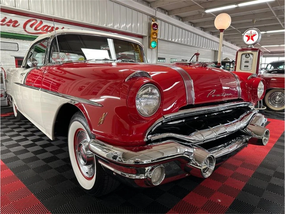 1956 Pontiac Star Chief - Image 5 of 31