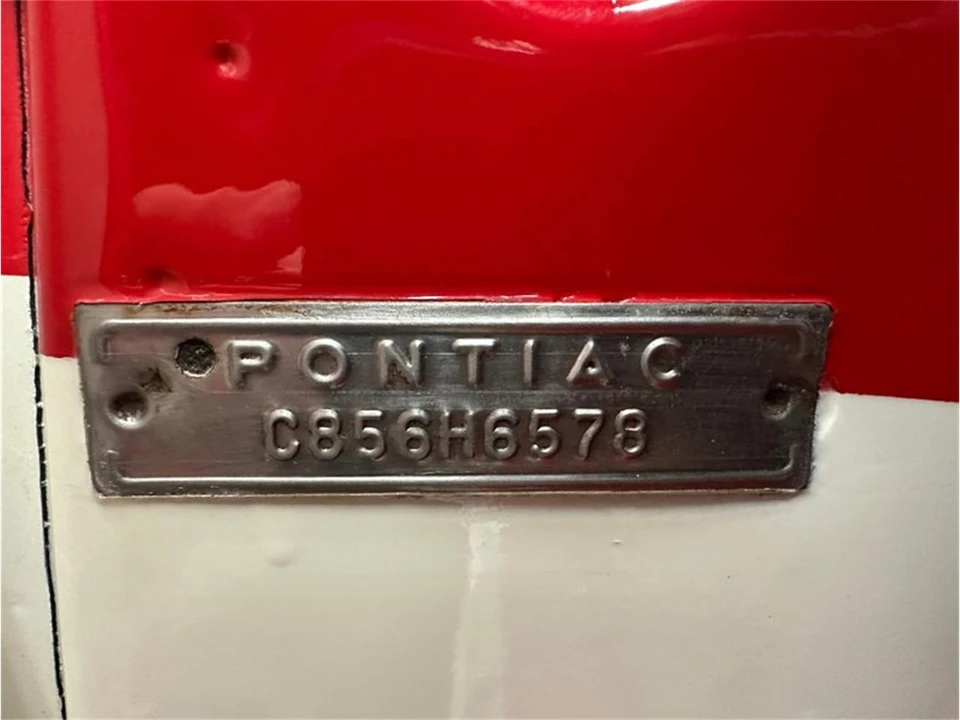 1956 Pontiac Star Chief - Image 25 of 31