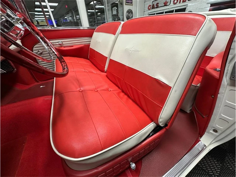 1956 Pontiac Star Chief - Image 29 of 31