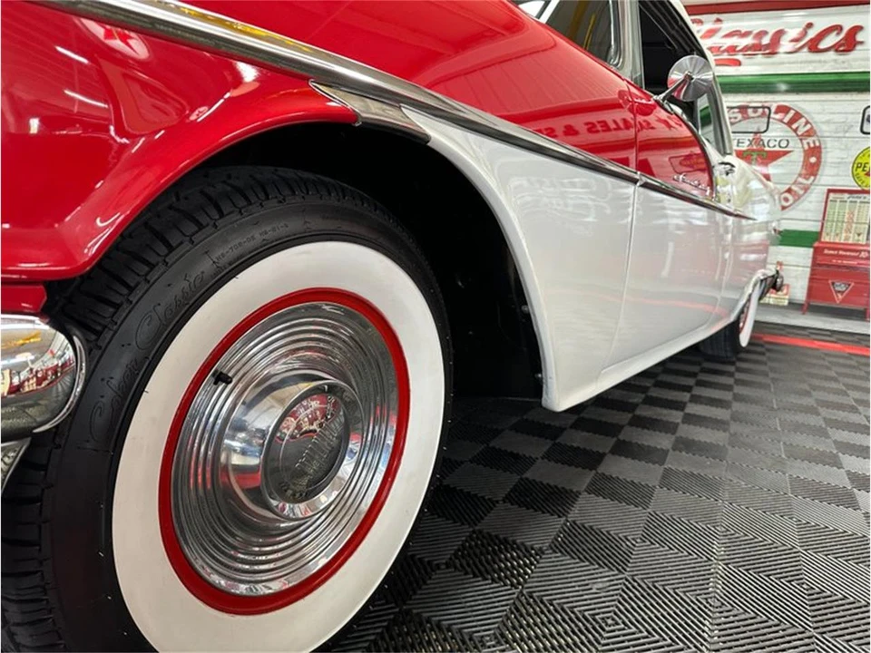 1956 Pontiac Star Chief - Image 18 of 31