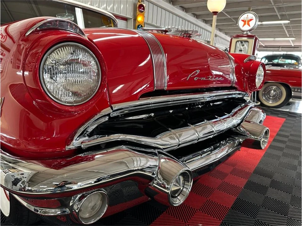 1956 Pontiac Star Chief - Image 7 of 31