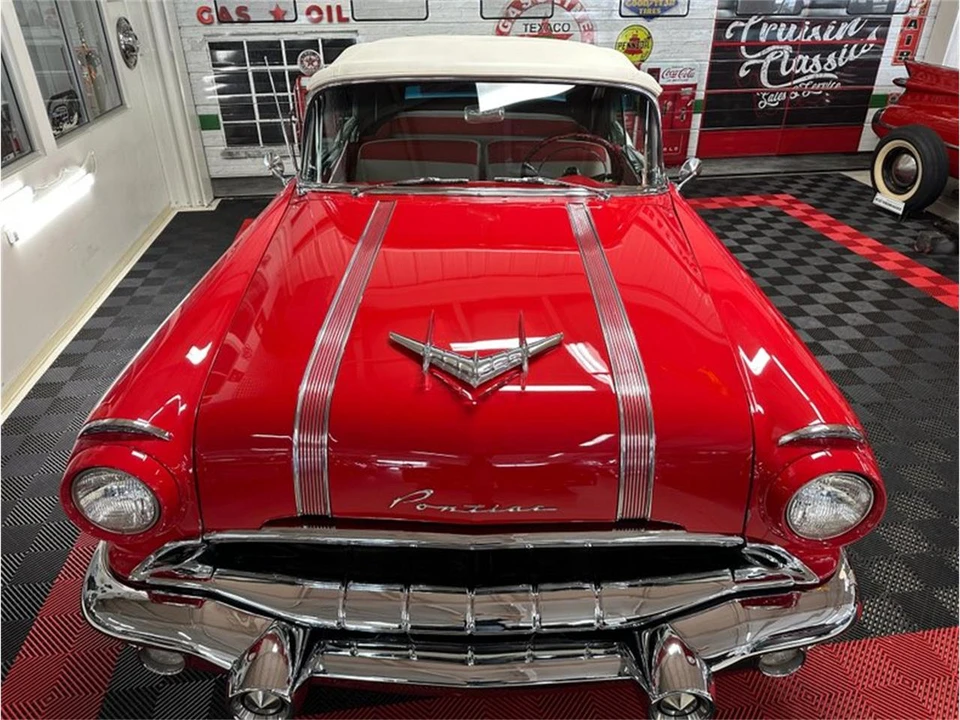 1956 Pontiac Star Chief - Image 8 of 31