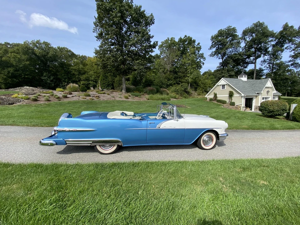 1956 Pontiac Star Chief - Image 8 of 31