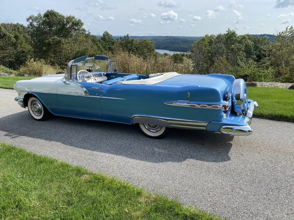 1956 Pontiac Star Chief - Image 12 of 31