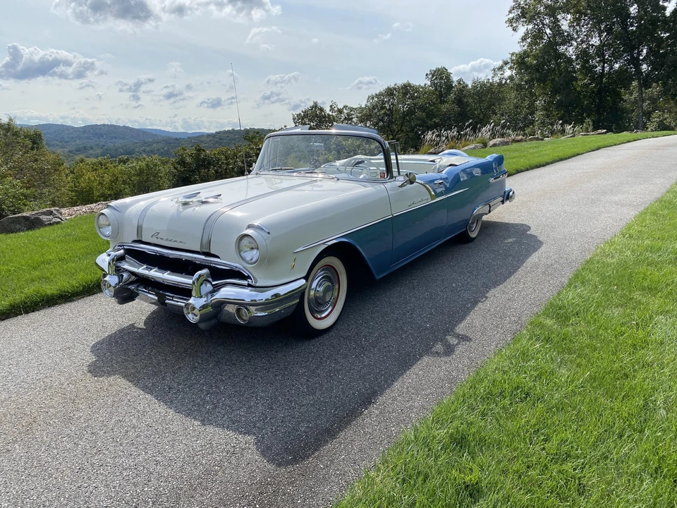 1956 Pontiac Star Chief - Image 3 of 31