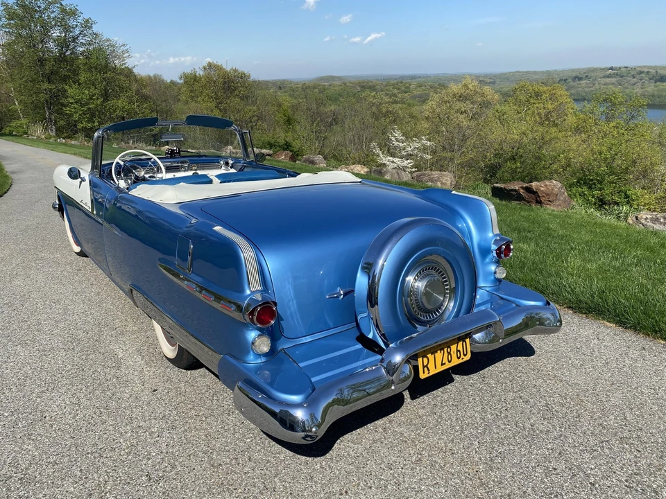 1956 Pontiac Star Chief - Image 11 of 31