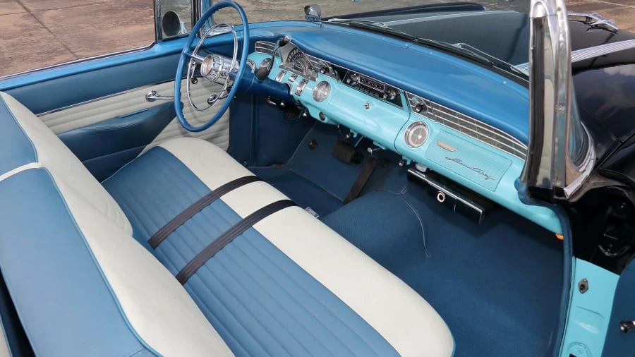 1956 Pontiac Star Chief - Image 5 of 23