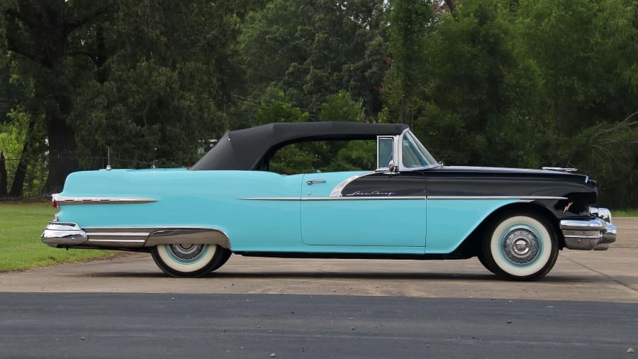 1956 Pontiac Star Chief - Image 8 of 23