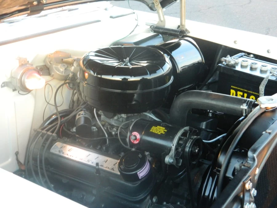 1956 Pontiac Star Chief - Image 6 of 8