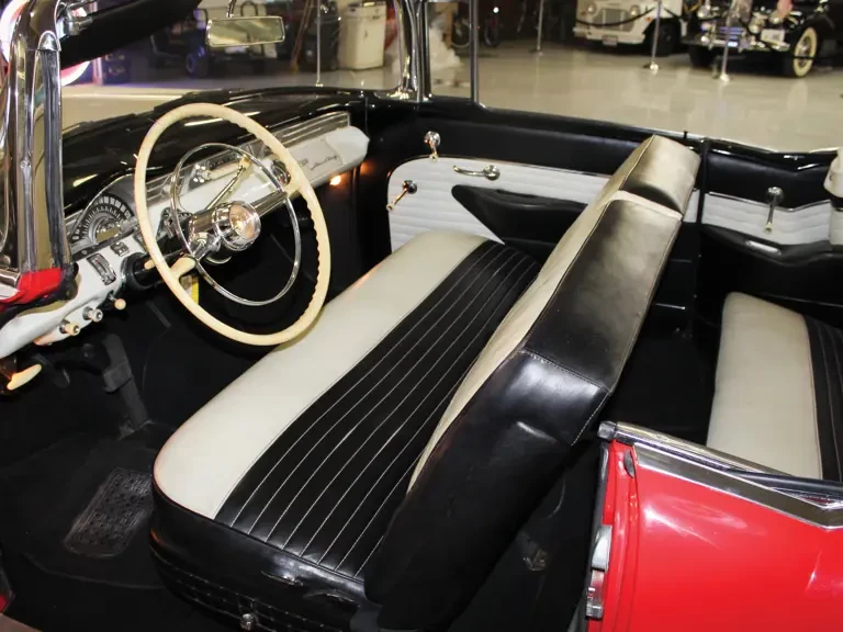 1956 Pontiac Star Chief - Image 5 of 17