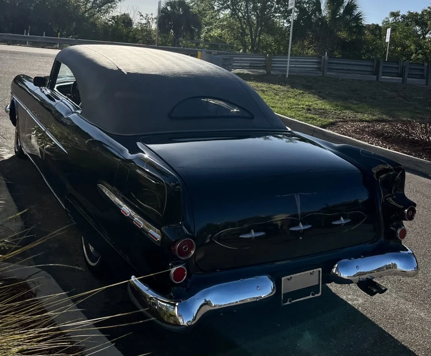 1956 Pontiac Star Chief - Image 6 of 14