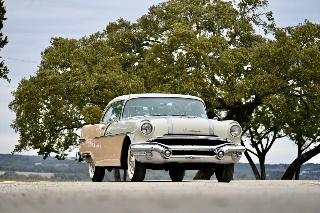 1956 Pontiac Star Chief - Image 5 of 31