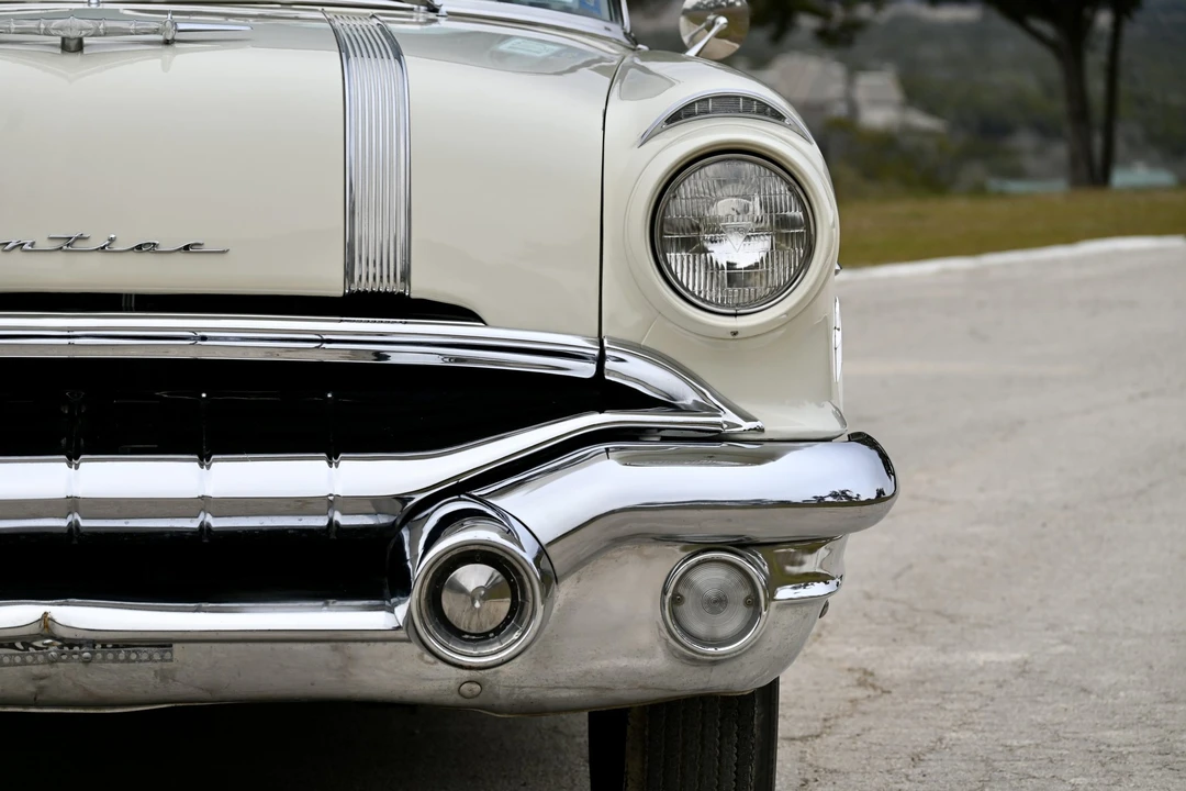 1956 Pontiac Star Chief - Image 24 of 31
