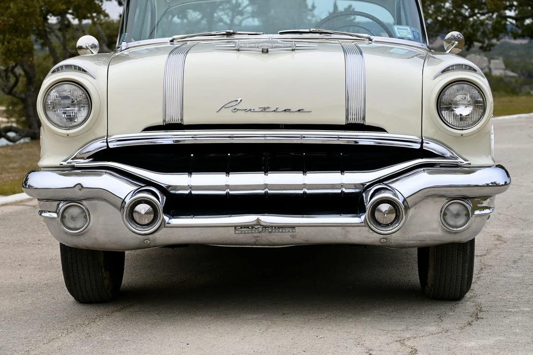 1956 Pontiac Star Chief - Image 23 of 31