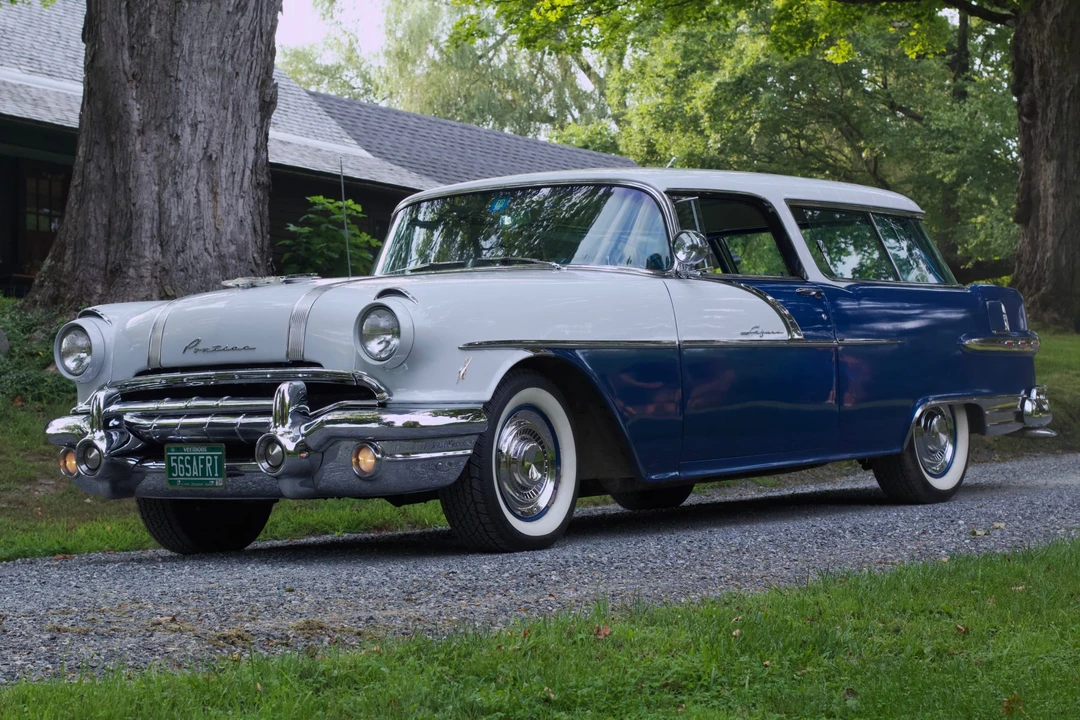 1956 Pontiac Star Chief - Image 7 of 31