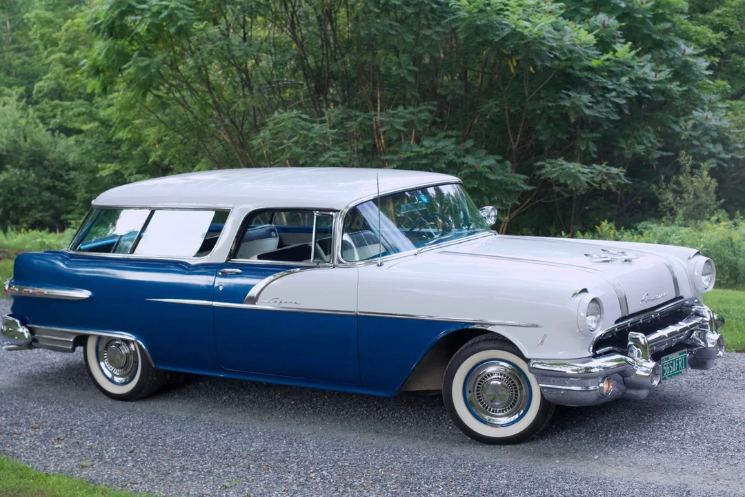 1956 Pontiac Star Chief - Image 25 of 31