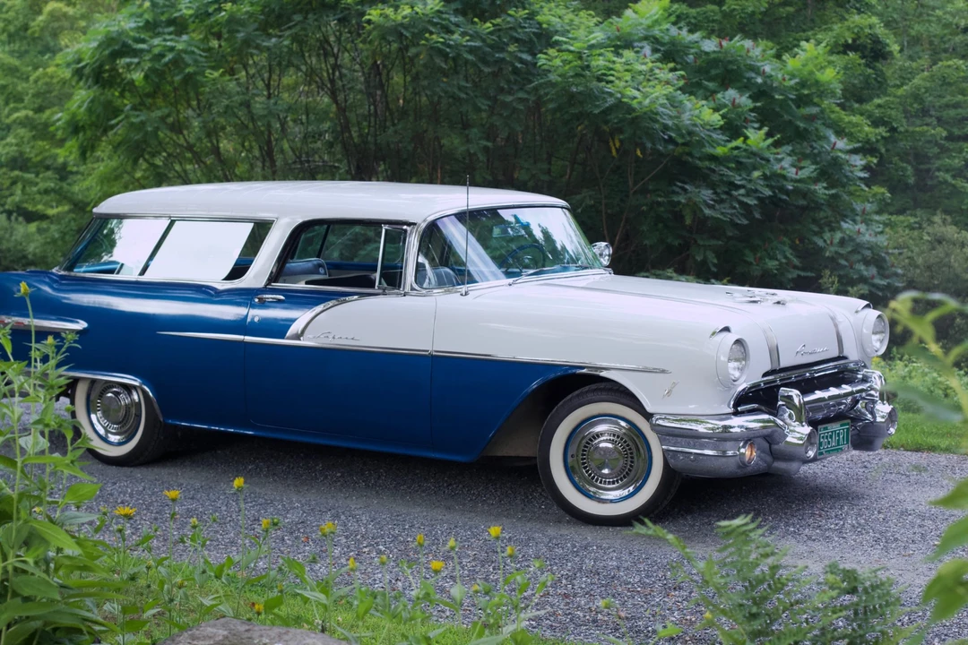 1956 Pontiac Star Chief - Image 23 of 31