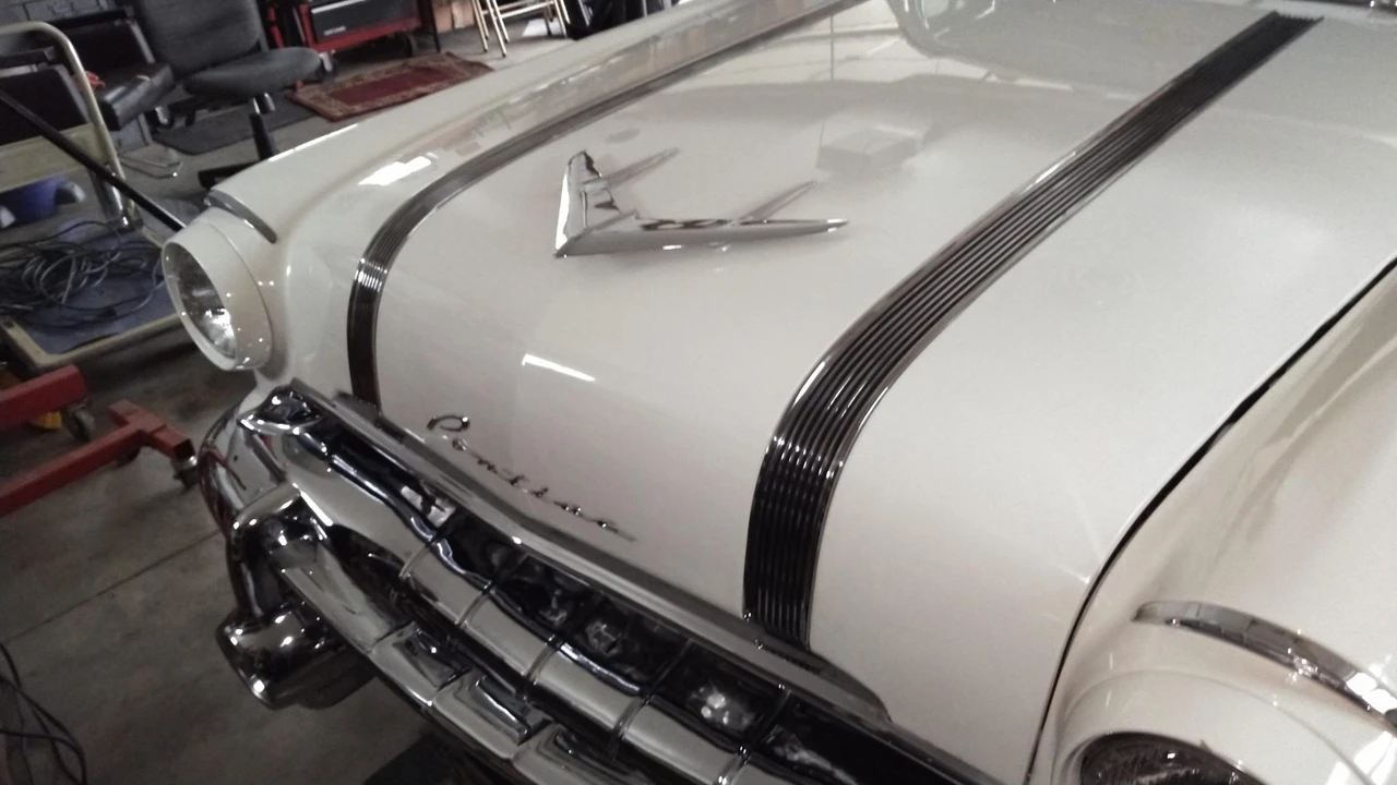 1956 Pontiac Safari - Image 10 of 31