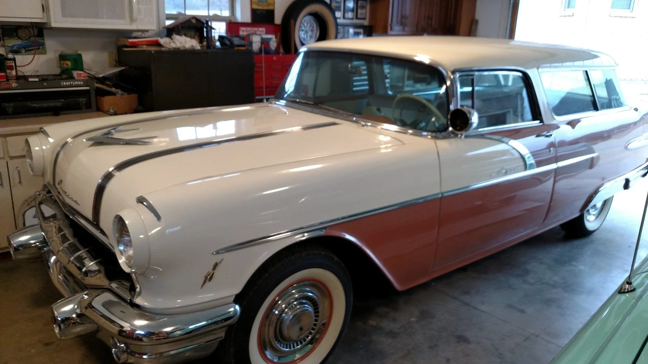 1956 Pontiac Safari - Image 9 of 31